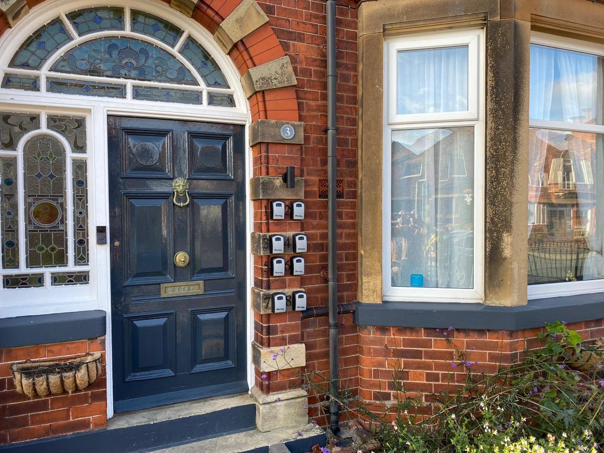 Hotel The Whalebone Arch Whitby Exterior foto